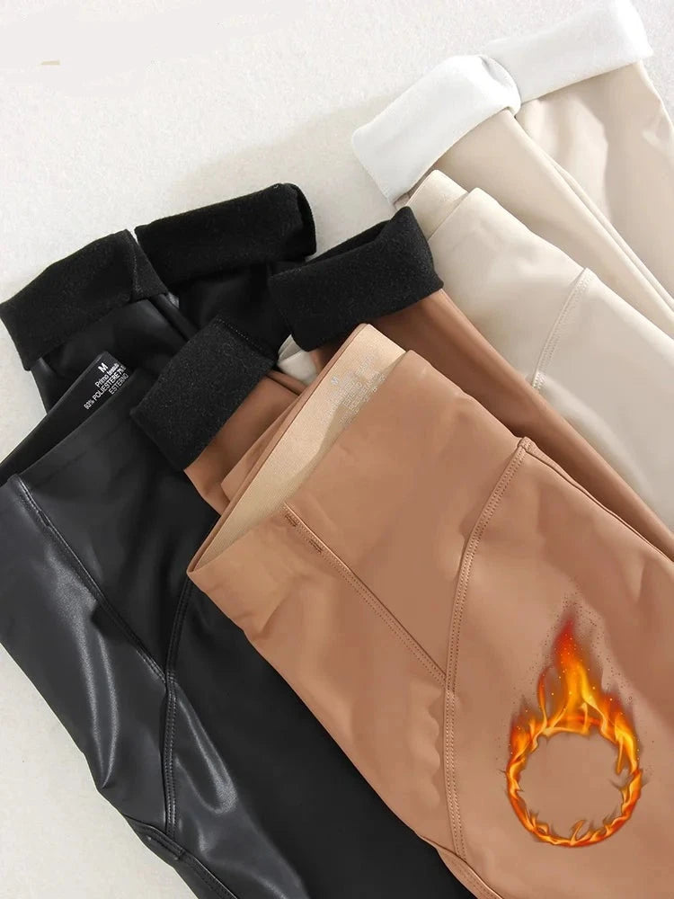 Legging de Inverno em Couro Sintético