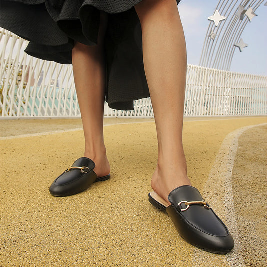 Mule Feminina com Fivela