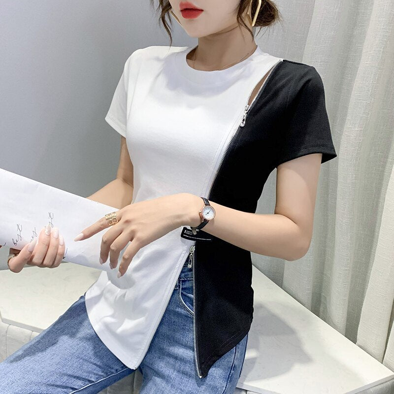 Camiseta Geométrica Branco e Preto