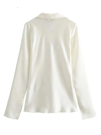 Blusa em Cetim com Lacinhos