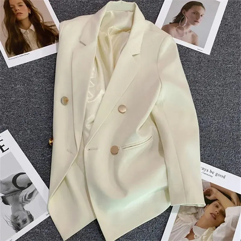 Blazer Feminino com Botões de Metal