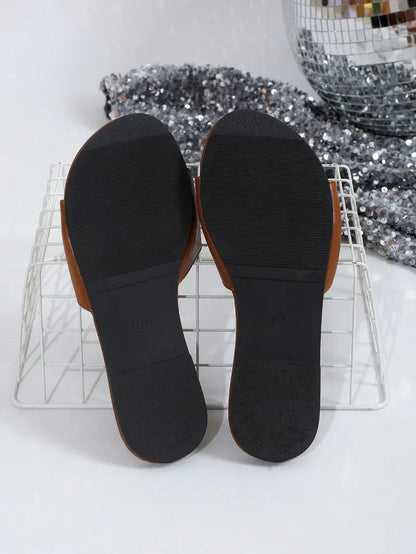 Chinelo Feminino com Corrente