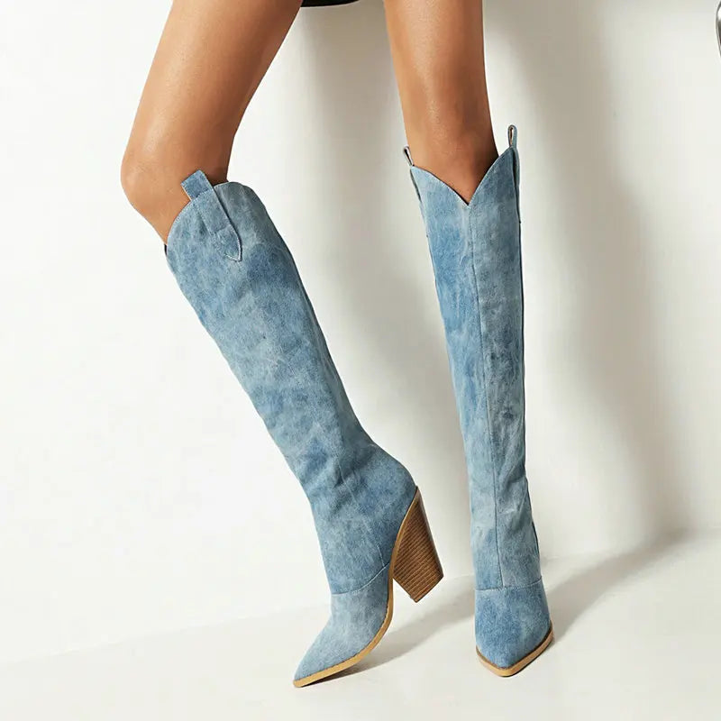Bota Jeans Cano Alto e Salto