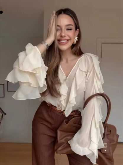 Camisa com Babados e Transparência