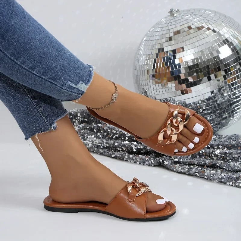 Chinelo Feminino com Corrente