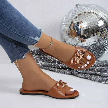Chinelo Feminino com Corrente