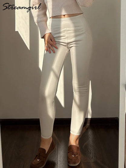 Legging de Inverno em Couro Sintético