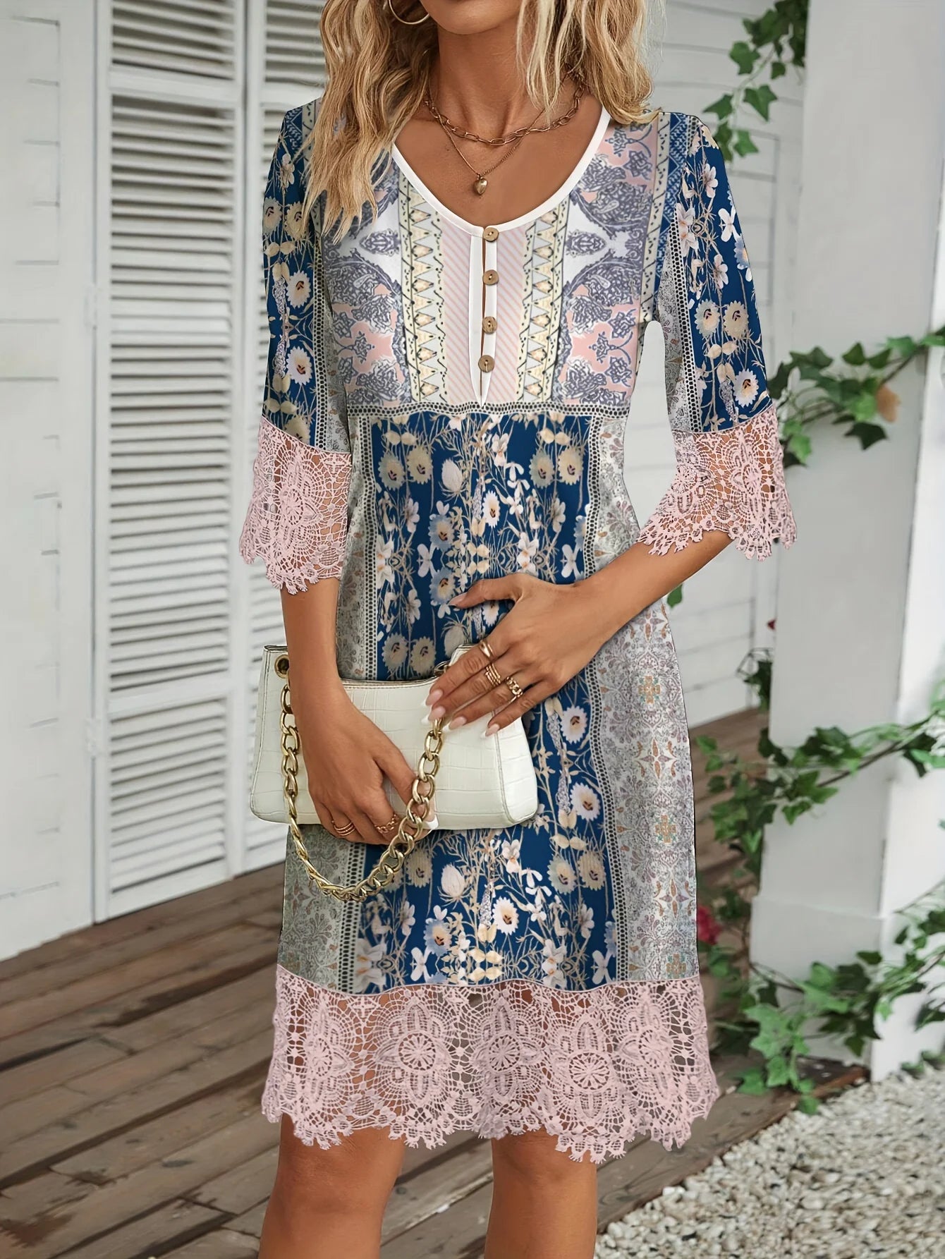 Vestido Curto Estilo Boho