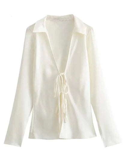 Blusa em Cetim com Lacinhos