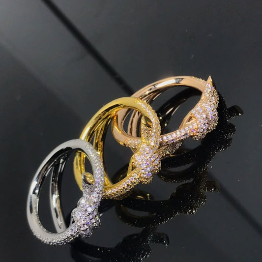 Anel de Luxo com Design Exclusivo