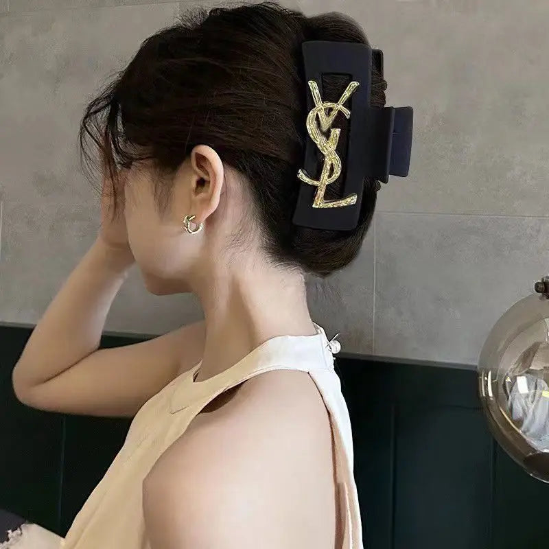 Prendedor de Cabelo com Letras YSL
