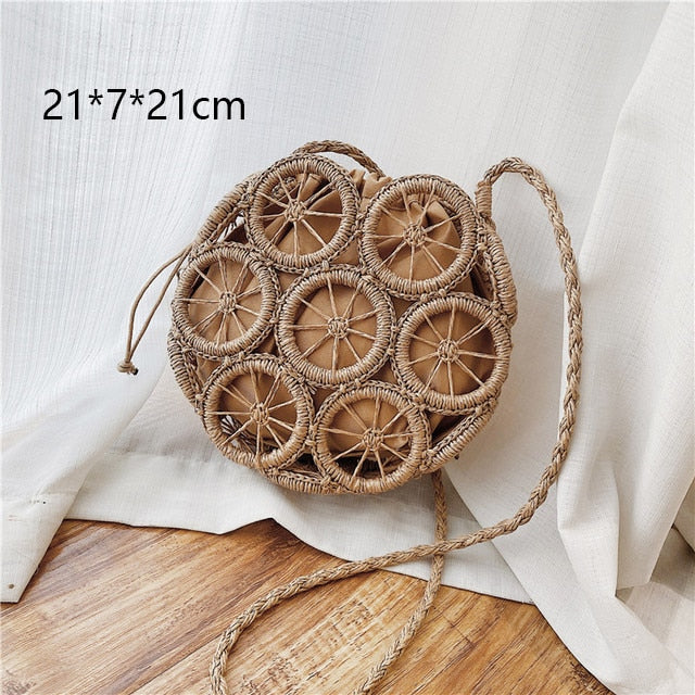 Bolsa de Palha Redonda Feita à Mão. - Lindas & Cia Shop