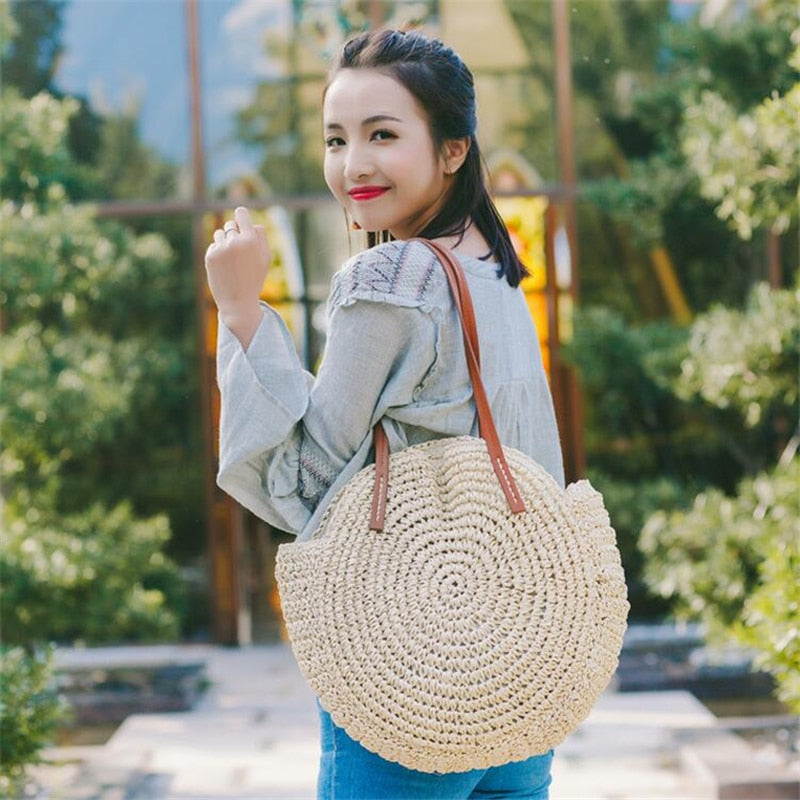 Bolsa de Palha Redonda Feita à Mão. - Lindas & Cia Shop