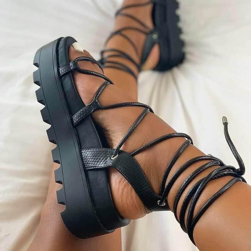 Sandália Gladiador  com Plataforma. - Lindas & Cia Shop