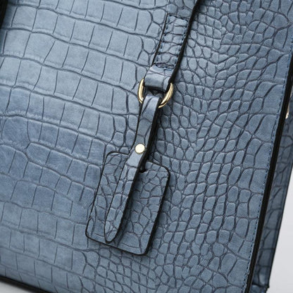 Bolsa de Couro com Estampa de Cobra. - Lindas & Cia Shop
